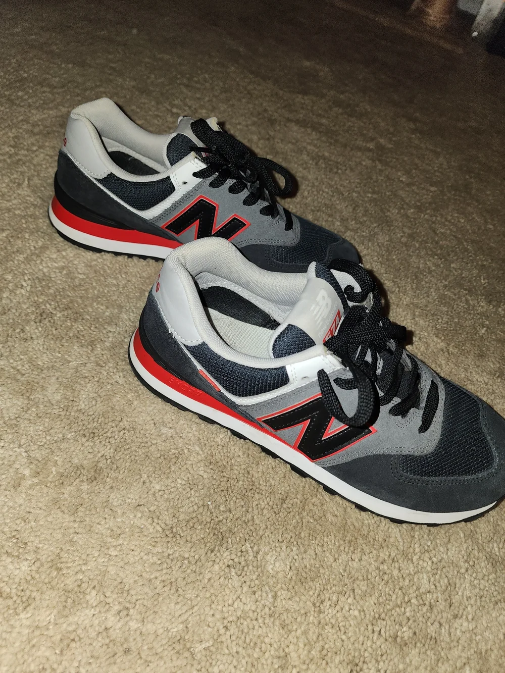 New Balance Men’s Gray, Black and Red Retro New Balance 574